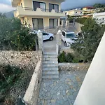 Tasos Rooms